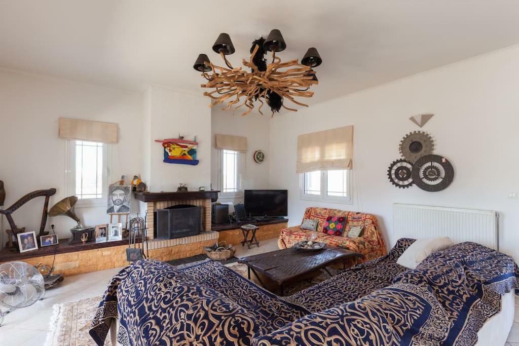 Country Near Athens - Airport Villa Brauron