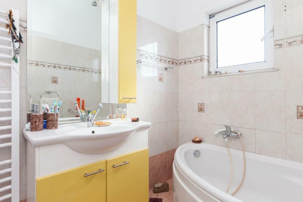Country Near Athens - Airport Villa Brauron